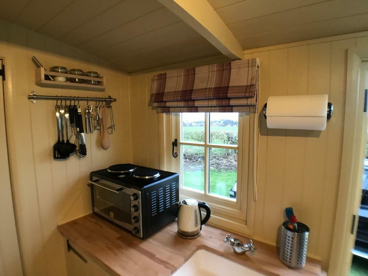 The Hawthorn Shepherds Hut آيماوث المظهر الخارجي الصورة